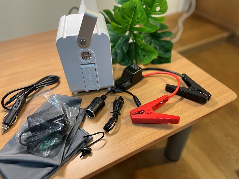 女人知己試用大隊,口碑行銷,部落客行銷,Roommi 多功能行動電源供應器,行動電源,露營燈,電瓶充電器,電瓶充電,緊急照明燈,警示燈,強光手電筒,營燈,帳篷燈,隨身充電器,筆電充電器,行動充電器