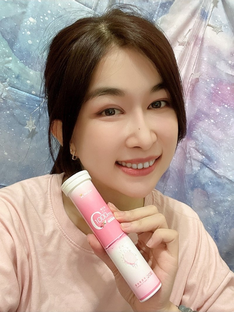 女人知己試用大隊,口碑行銷,部落客行銷,康萃 維生素C1000膠原發泡錠,BeeZin康萃,維生素C膠原發泡錠,1000mgVit.C,Vit.C膠原發泡錠,瑞莎,好氣色,促進膠原蛋白形成,促進鐵吸收,具抗氧化作用,粉紅蔓越莓口味