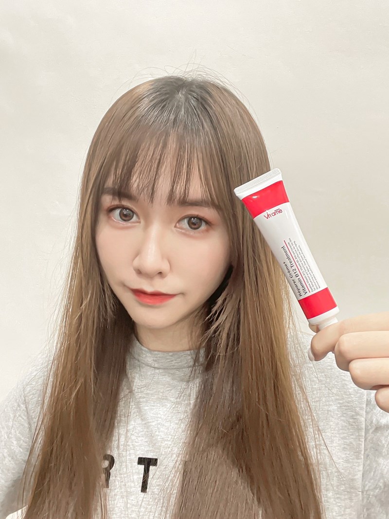 女人知己試用大隊,Vitame薇塔蜜維他命B12全能修護霜,Vitame薇塔蜜B12,舒敏修護,擦的B群,適合疲倦的肌膚,對抗肌膚老化,乾燥敏感,神奇修護能力,敏感肌適用,舒緩肌膚不適,保濕滋潤,防止肌膚老化,使肌膚恢復彈性,全家大小都適用,萬用修護