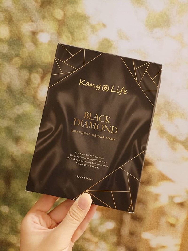 女人知己試用大隊,口碑行銷,部落客行銷,KANGLIFE 黑鑽石墨烯修護面膜,石墨烯修護面膜,植萃精華,六角網紋,均勻分布每次肌膚,採用石墨烯材料，打造獨家六角網膜,石墨烯舒緩疲倦的肌膚,舒緩肌膚壓力,淨白,溫和肌膚,修護,防止肌膚老化,30ml植萃精華液,1片抵6片,SGS安心認證,KANGLIFE 敏感肌專家,敏感肌可用