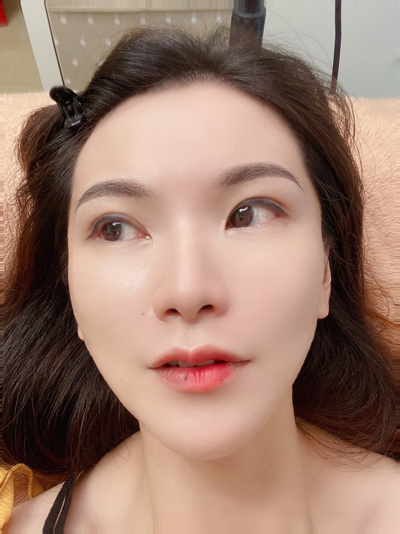 女人知己試用大隊,口碑行銷,部落客行銷,女神製造美學 霧眉達人PatryGirl,女神製造美學,霧眉達人,PatryGirl,輕奢霧眉,全程舒適安心,操作完立即自然,無結痂過度期,頂級技術,完整衛教說明,植物性色乳SGS認證安全合格有保障,一人一套操作工具衛生嚴格把關,霧眉技術超自然,老師技術資深,操作很放心,老師一直在進修技術,不同於一般霧眉師做完變成海苔眉,老師很細心每一個步驟都會關心我的感受,畫完眉型也都會用工具確認仔細,不會做成高低眉,眉毛的顏色也都會細心討論讓我挑選,眉型也會詢問我的喜好,如果不知道也沒關係,老師會設計最適合的,用國外進口的優質穩定度高的色乳，才不會後期紅眉藍眉,價格很實在技術又是神級