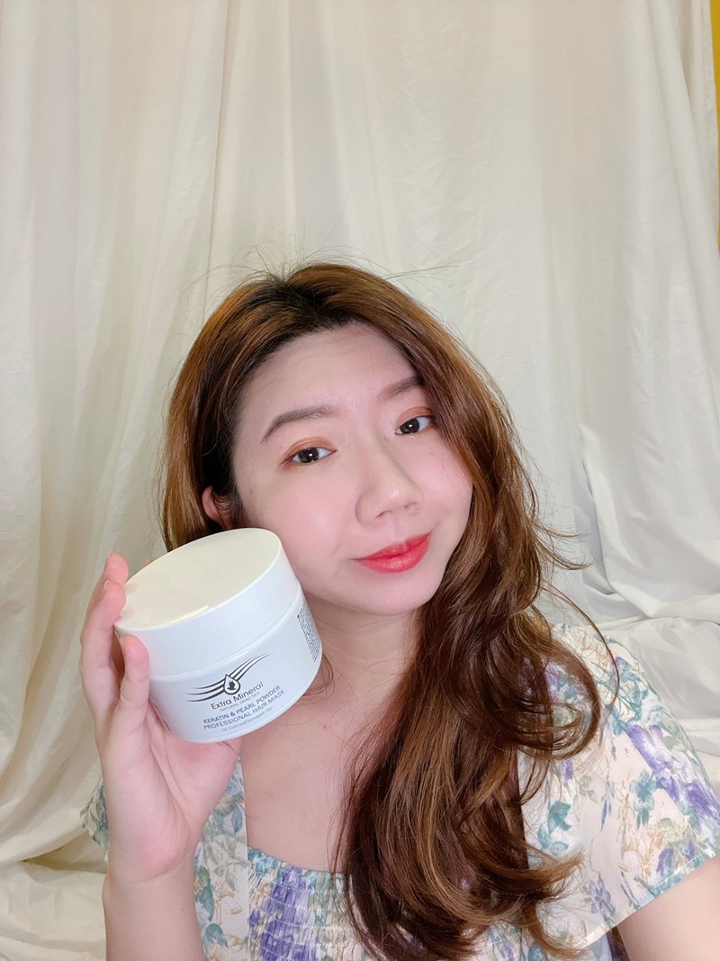 女人知己試用大隊,口碑行銷,部落客行銷,Extra Mineral 專業護色髮膜,Extra Mineral角蛋白&珍珠粉-專業護色髮膜,Extra Mineral,專業護色髮膜,無爭議化學物質,無環境傷害,無動物實驗,以色列原裝進口,含有珍貴角蛋白,珍珠粉和死海礦物質,修復染燙後受損髮質，同時具有強大的護色功用,礦物質微量元素是組織修復的重要元素,深層修護,柔順保水光澤重現髮絲生命力,回購率高,Extra Mineral結合創新美容技術與死海天然礦藏,獨特配方在修護髮絲的同時不造成髮根負擔,由專業化學家配製，經過以色列認證實驗室的嚴格測試，以確保其安全性和有效性,Extra Mineral系列香氛以舊巴黎街道的記憶為基調，加入地中海的獨特氛圍，以柑橘,桉樹,石榴為主調,以色列政府頒發傑出產品出口製造商,優良死海產品標章,GMP ISO認證,生菌數檢驗合格