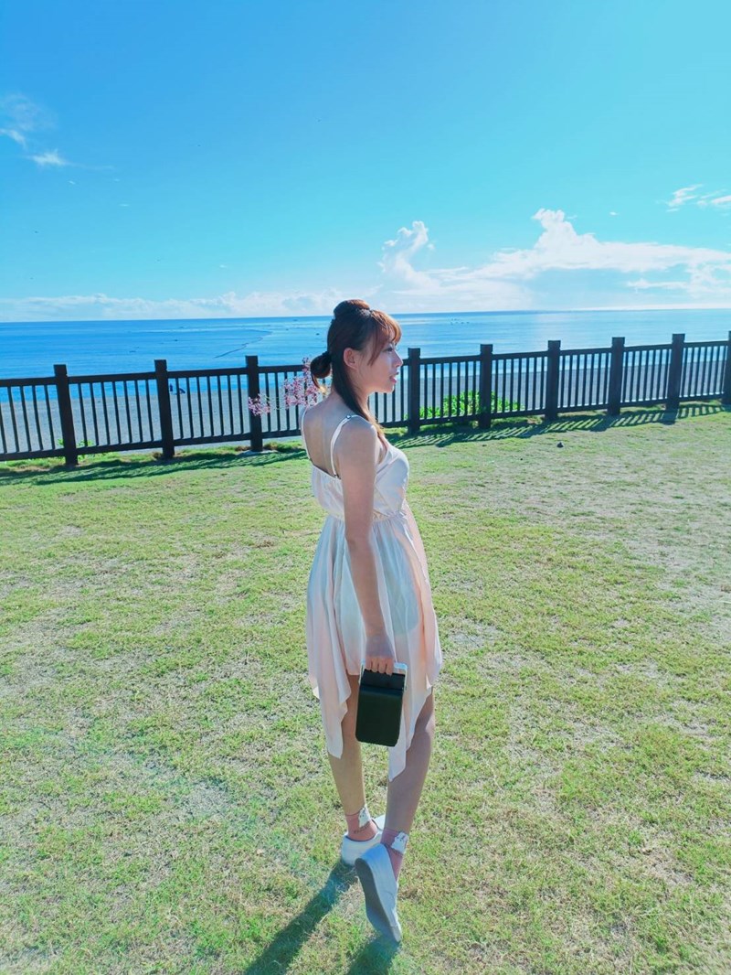 女人知己試用大隊,口碑行銷,部落客行銷,Roommi 多功能行動電源供應器,行動電源,露營燈,電瓶充電器,電瓶充電,緊急照明燈,警示燈,強光手電筒,營燈,帳篷燈,隨身充電器,筆電充電器,行動充電器