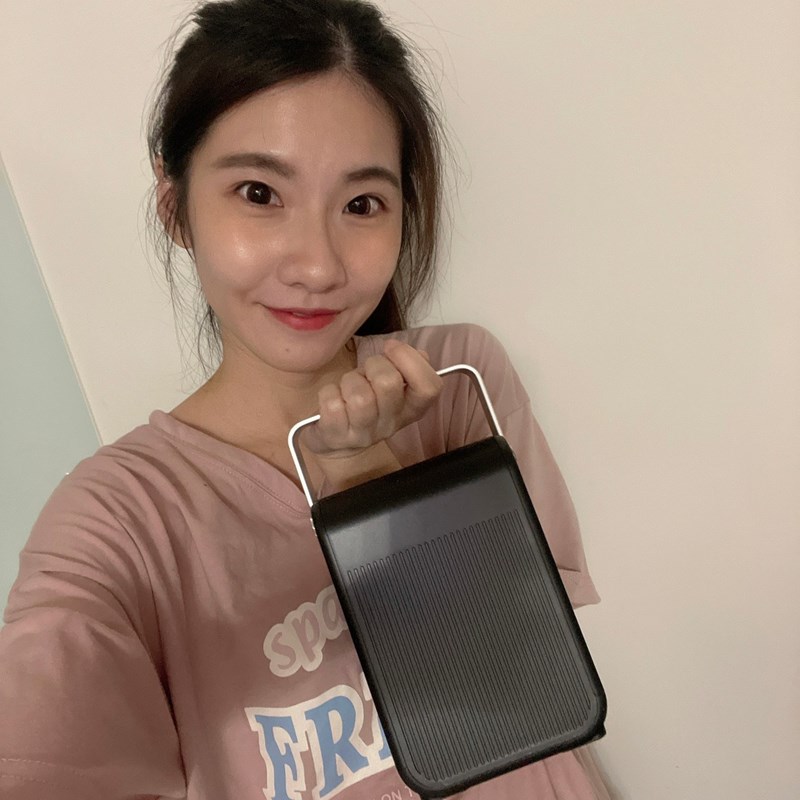 女人知己試用大隊,口碑行銷,部落客行銷,Roommi 多功能行動電源供應器,行動電源,露營燈,電瓶充電器,電瓶充電,緊急照明燈,警示燈,強光手電筒,營燈,帳篷燈,隨身充電器,筆電充電器,行動充電器