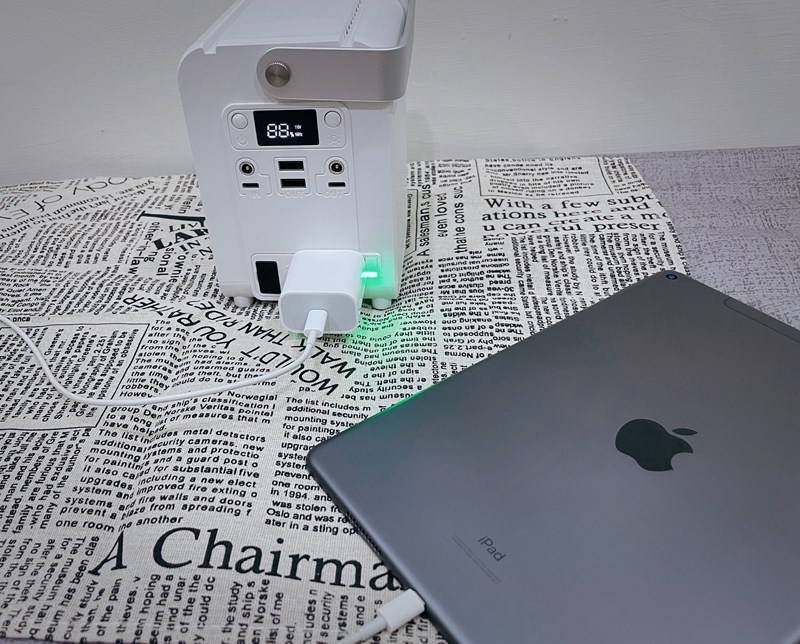 女人知己試用大隊,口碑行銷,部落客行銷,Roommi 多功能行動電源供應器,行動電源,露營燈,電瓶充電器,電瓶充電,緊急照明燈,警示燈,強光手電筒,營燈,帳篷燈,隨身充電器,筆電充電器,行動充電器