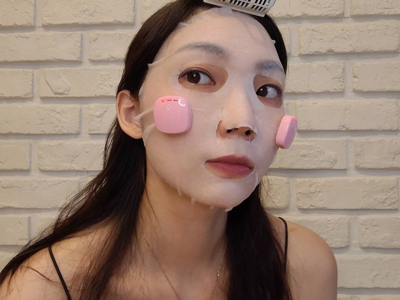 女人知己試用大隊,口碑行銷,部落客行銷,Fukusakura 面膜智能寶石肌,美膚神器,敷面膜的好朋友,AI智能,日本共同研發,日本認定製品證明書,宅在家的保濕神器,免插電,提升敷面膜效能,藉由電及水的引導幫助保養品吸收,居家輕巧智能美肌保養,攜帶便利,隨時都能保養,聰明按鈕智能設計,自由調整保養強度