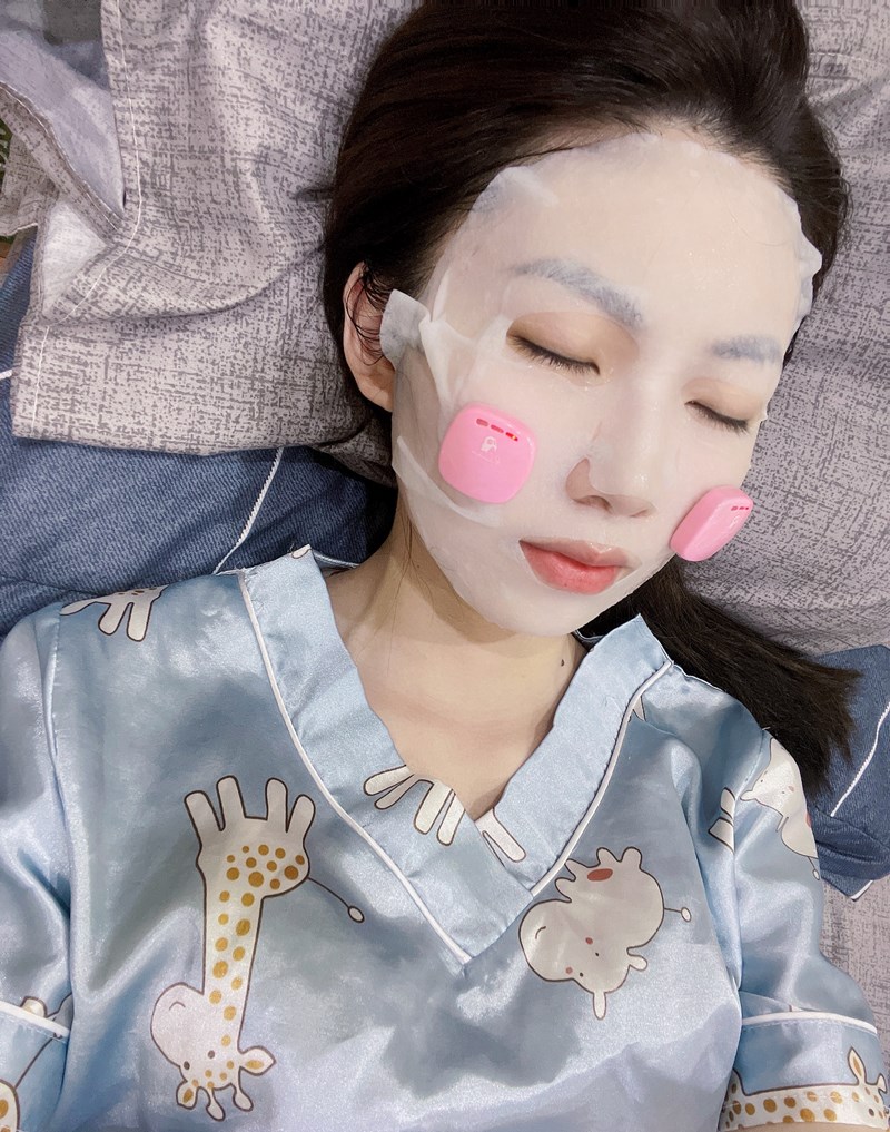 女人知己試用大隊,口碑行銷,部落客行銷,Fukusakura 面膜智能寶石肌,美膚神器,敷面膜的好朋友,AI智能,日本共同研發,日本認定製品證明書,宅在家的保濕神器,免插電,提升敷面膜效能,藉由電及水的引導幫助保養品吸收,居家輕巧智能美肌保養,攜帶便利,隨時都能保養,聰明按鈕智能設計,自由調整保養強度