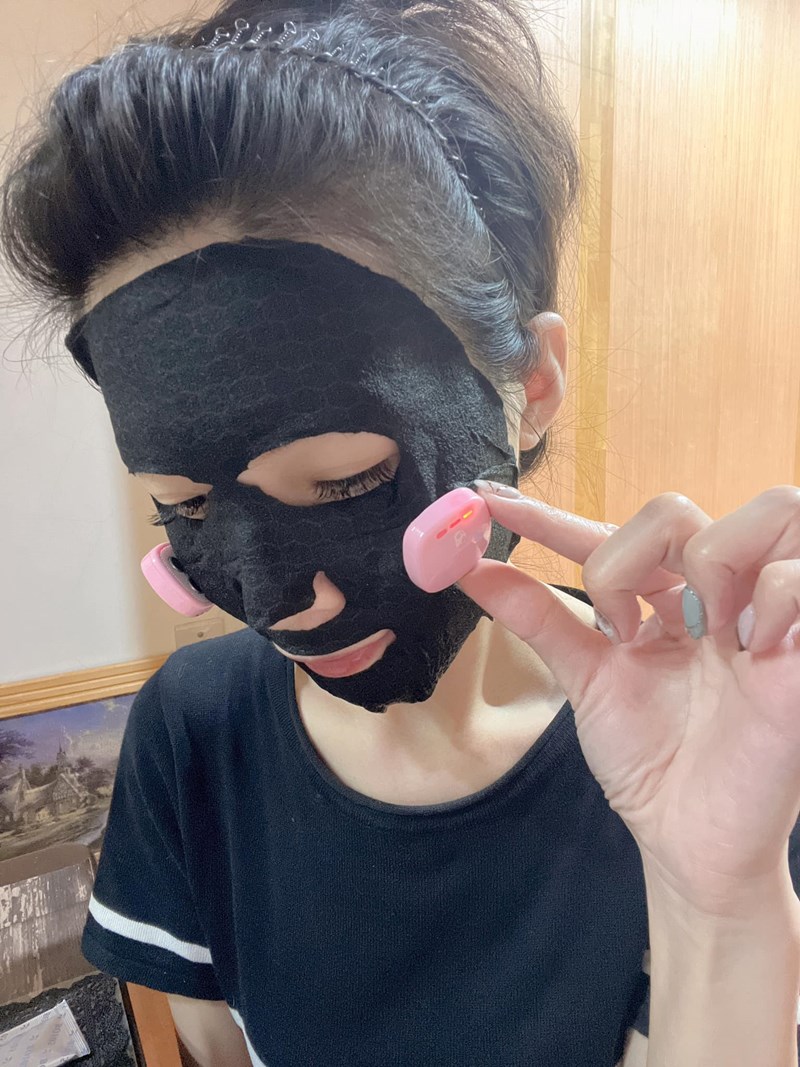 女人知己試用大隊,口碑行銷,部落客行銷,Fukusakura 面膜智能寶石肌,美膚神器,敷面膜的好朋友,AI智能,日本共同研發,日本認定製品證明書,宅在家的保濕神器,免插電,提升敷面膜效能,藉由電及水的引導幫助保養品吸收,居家輕巧智能美肌保養,攜帶便利,隨時都能保養,聰明按鈕智能設計,自由調整保養強度
