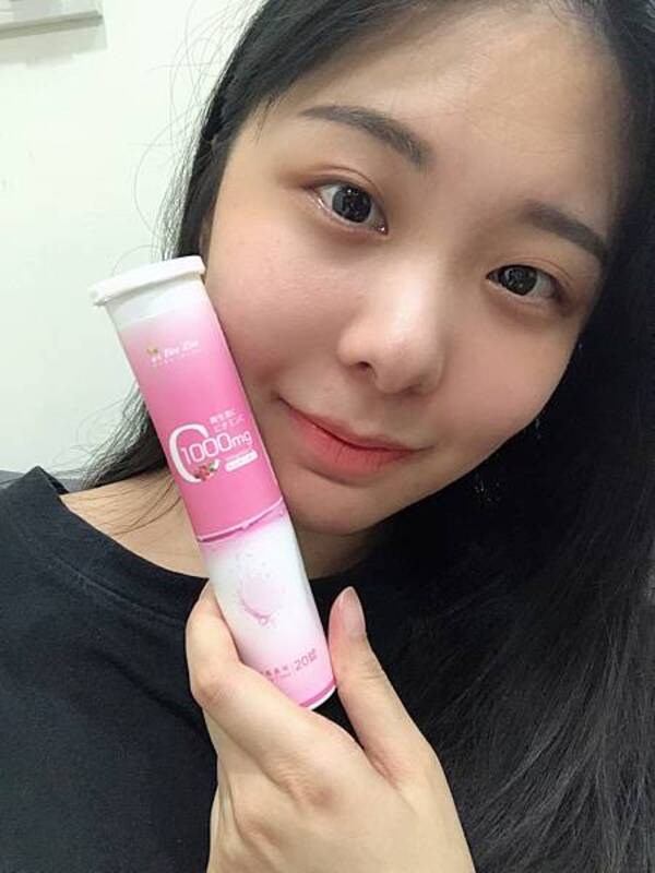 女人知己試用大隊,口碑行銷,部落客行銷,康萃 維生素C1000膠原發泡錠,BeeZin康萃,維生素C膠原發泡錠,1000mgVit.C,Vit.C膠原發泡錠,瑞莎,好氣色,促進膠原蛋白形成,促進鐵吸收,具抗氧化作用,粉紅蔓越莓口味