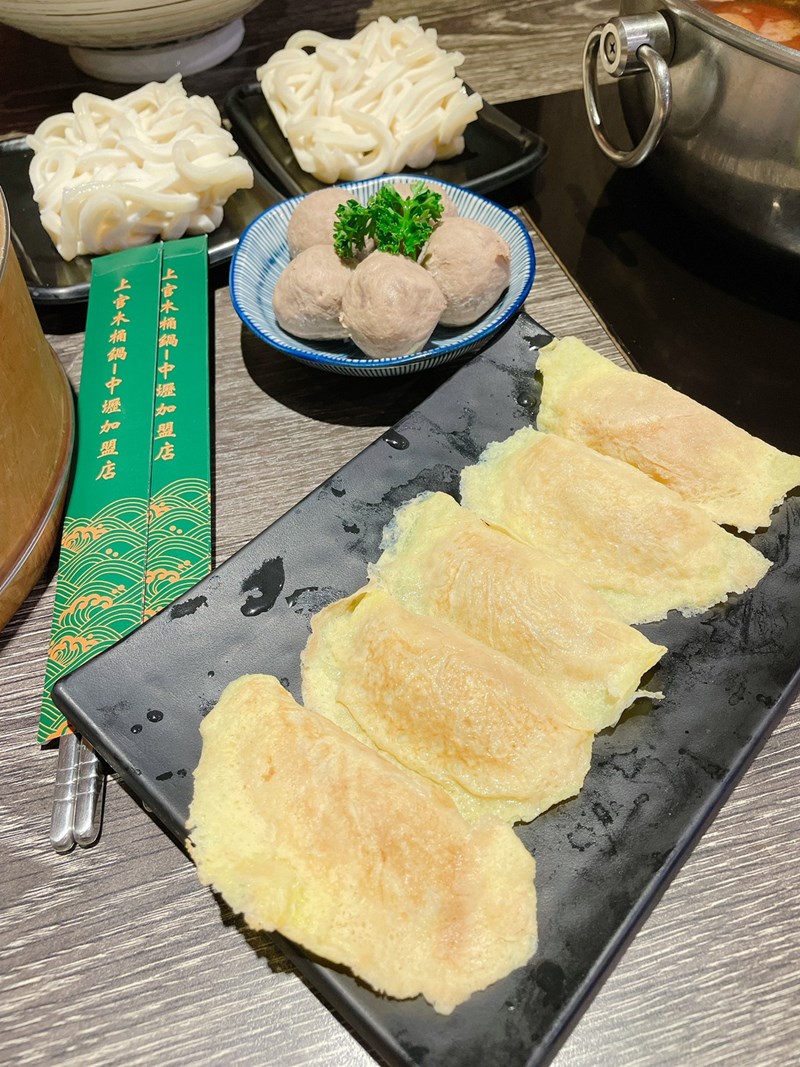 女人知己試用大隊,口碑行銷,部落客行銷,海陸雙人套餐,中壢火鍋推薦,中壢聚餐,中原火鍋推薦,中壢和牛,源自蘆洲正官,中壢火鍋,桃園火鍋,中壢鍋物推薦,中壢上官木桶鍋,上官木桶鍋