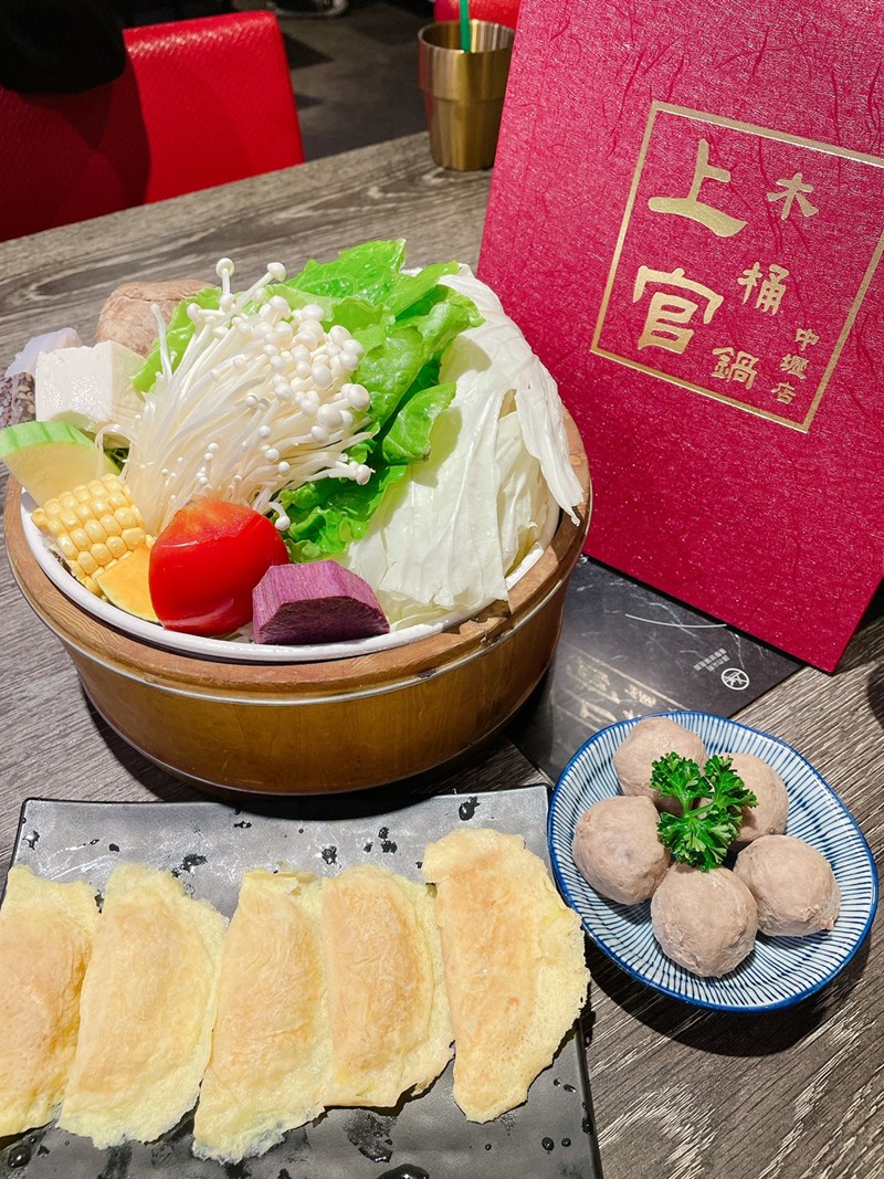 女人知己試用大隊,口碑行銷,部落客行銷,海陸雙人套餐,中壢火鍋推薦,中壢聚餐,中原火鍋推薦,中壢和牛,源自蘆洲正官,中壢火鍋,桃園火鍋,中壢鍋物推薦,中壢上官木桶鍋,上官木桶鍋