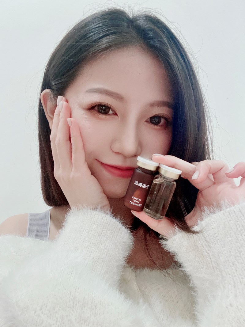 女人知己試用大隊,口碑行銷,部落客行銷,La Phace 活膚因子精華液,獨家智慧寡胜肽因子,活化肌膚,調理肌膚紋路,使肌膚回復柔順平和的線條,加強保濕修護,延緩肌膚老化,維持肌膚健康,使肌膚散發光彩,維持肌膚彈性
