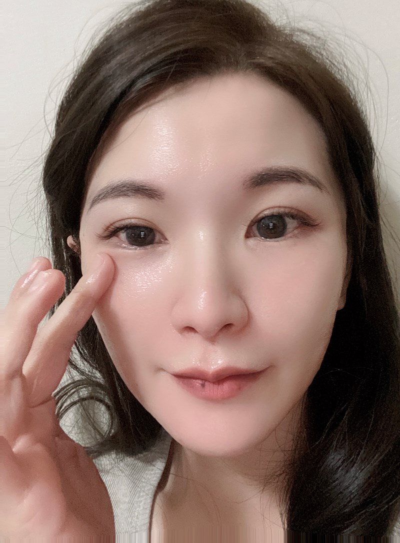 女人知己試用大隊,口碑行銷,部落客行銷,La Phace 極致煥顏精華液,La Phace,茶望國際,水解胎盤(羊)萃取物,保濕,潤澤,對抗肌膚老化,晶亮光澤,飽滿肌膚,調理肌膚紋路