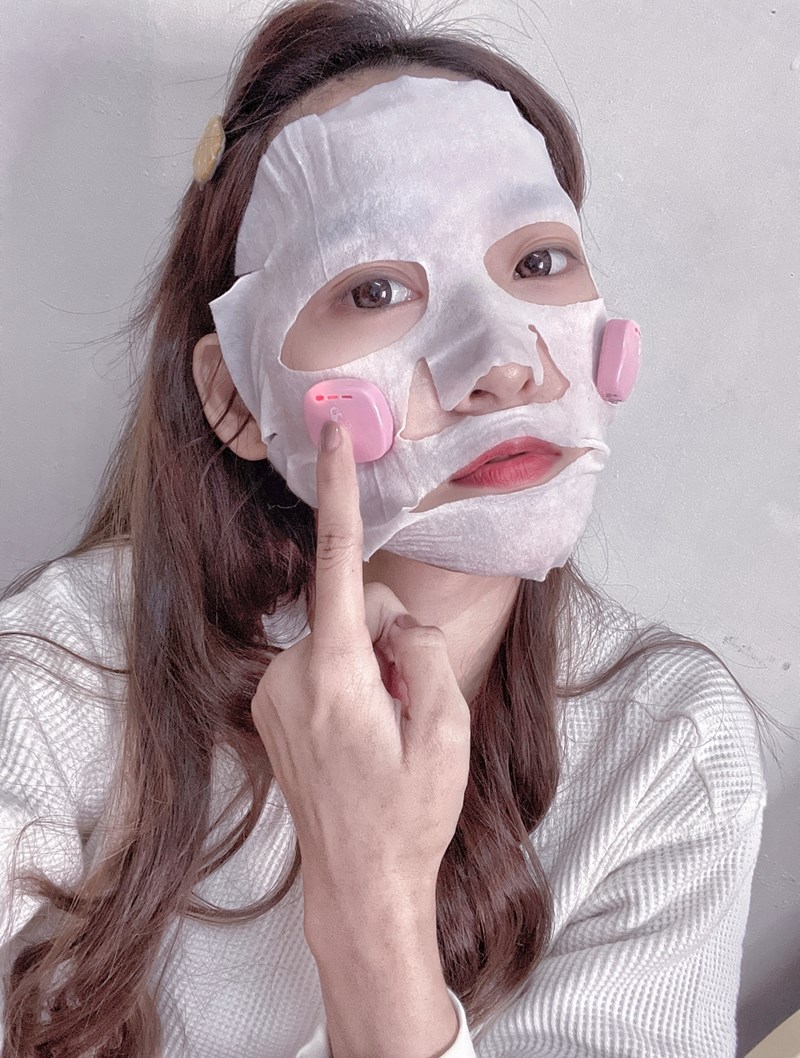 女人知己試用大隊,口碑行銷,部落客行銷,Fukusakura 面膜智能寶石肌,美膚神器,敷面膜的好朋友,AI智能,日本共同研發,日本認定製品證明書,宅在家的保濕神器,免插電,提升敷面膜效能,藉由電及水的引導幫助保養品吸收,居家輕巧智能美肌保養,攜帶便利,隨時都能保養,聰明按鈕智能設計,自由調整保養強度