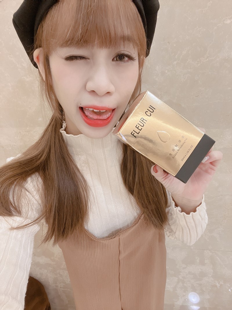 女人知己試用大隊,口碑行銷,部落客行銷,FLEUR CUI繁花萃 金萃賦活油,FLEUR CUI 金萃賦活油,繁花萃 金萃賦活油,小金瓶,舒緩疲倦的肌膚,臉部保養油,鎖水保濕,撫平細紋,天然精油香氣，可紓緩壓力,防止肌膚老化