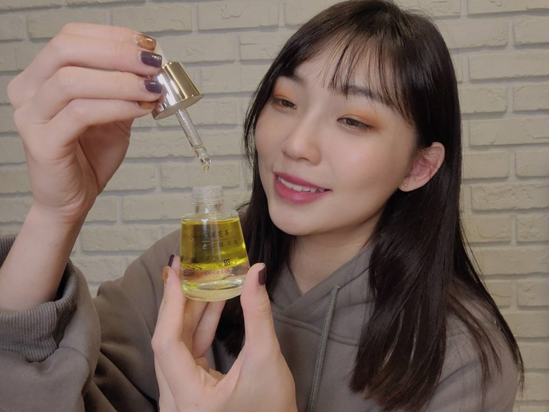女人知己試用大隊,口碑行銷,部落客行銷,FLEUR CUI繁花萃 金萃賦活油,FLEUR CUI 金萃賦活油,繁花萃 金萃賦活油,小金瓶,舒緩疲倦的肌膚,臉部保養油,鎖水保濕,撫平細紋,天然精油香氣，可紓緩壓力,防止肌膚老化