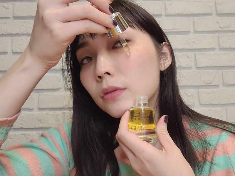 女人知己試用大隊,口碑行銷,部落客行銷,FLEUR CUI繁花萃 金萃賦活油,FLEUR CUI 金萃賦活油,繁花萃 金萃賦活油,小金瓶,舒緩疲倦的肌膚,臉部保養油,鎖水保濕,撫平細紋,天然精油香氣，可紓緩壓力,防止肌膚老化