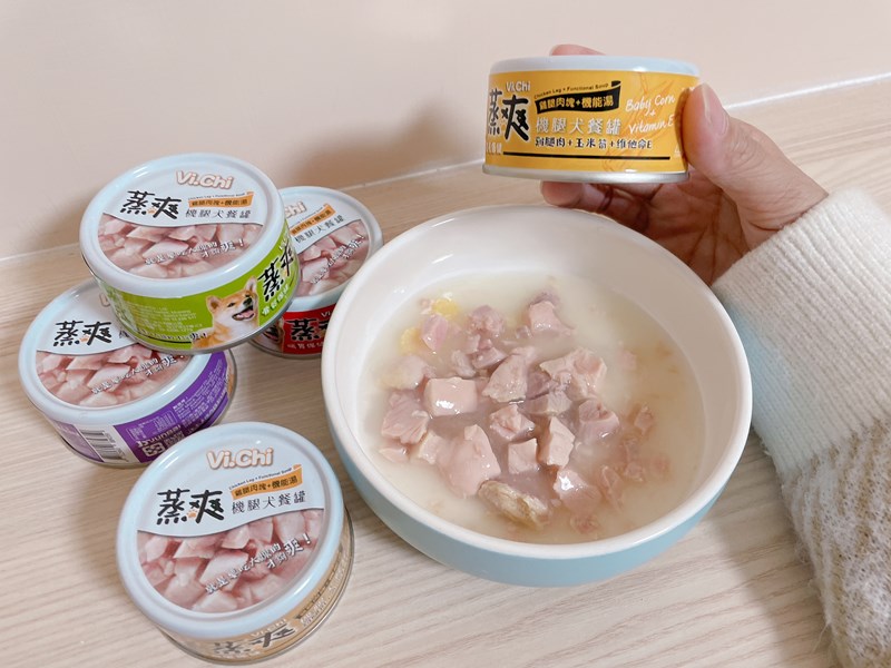 女人知己試用大隊,口碑行銷,部落客行銷,維齊 Vi.Chi 蒸爽機腿犬餐罐 80g,鮮嫩大塊雞腿肉,機能高湯補充營養與水分,低卡路里,低脂肪,易吸收,增強體質,大塊肉塊,口感十足