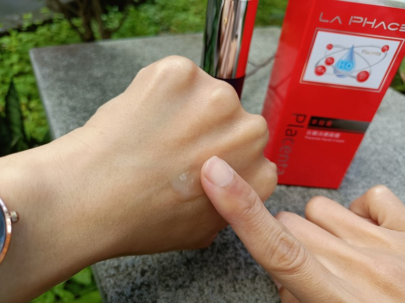女人知己試用大隊,口碑行銷,部落客行銷,La Phace 抗皺活膚面霜,茶望國際,一抹就爆水,清爽不黏膩,水解胎盤(羊)萃取液,鎖水,改善暗沉,柔嫩,維持肌膚彈性,延緩肌膚老化,淡化皺紋,全天保水不間斷