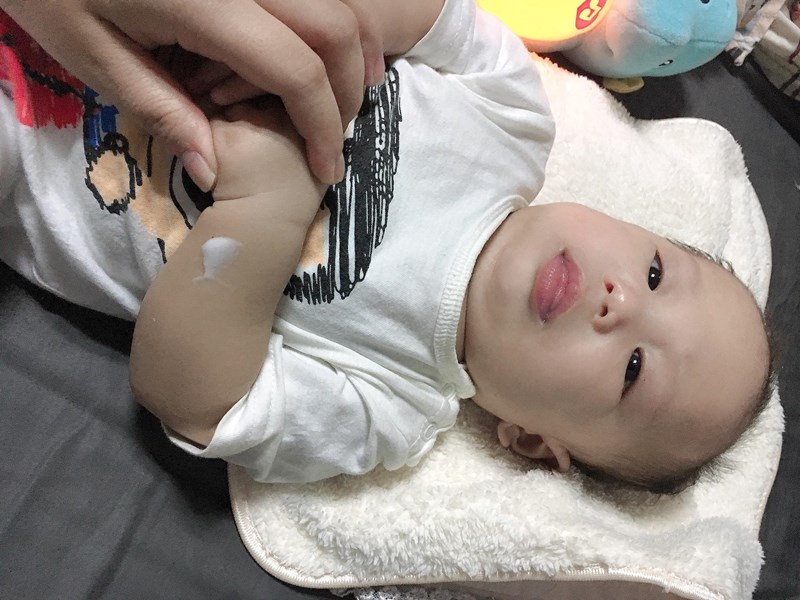 女人知己試用大隊,sanosan德國珊諾,珊諾baby潤膚乳液,珊諾保養系列正在買一送一,新生兒寶寶最適用,德國原裝進口,通過肌膚醫學測試,德國助產醫師推薦,溫和不易致敏,水解乳蛋白,有機橄欖果油,尿囊素,洋甘橘萃取物,甜沒藥,水潤零負擔,不黏膩,肌膚好吸收