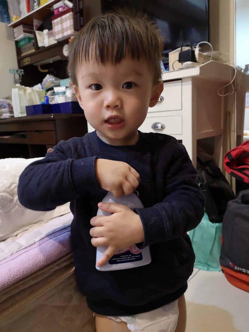 女人知己試用大隊,sanosan德國珊諾,珊諾baby潤膚乳液,珊諾保養系列正在買一送一,新生兒寶寶最適用,德國原裝進口,通過肌膚醫學測試,德國助產醫師推薦,溫和不易致敏,水解乳蛋白,有機橄欖果油,尿囊素,洋甘橘萃取物,甜沒藥,水潤零負擔,不黏膩,肌膚好吸收