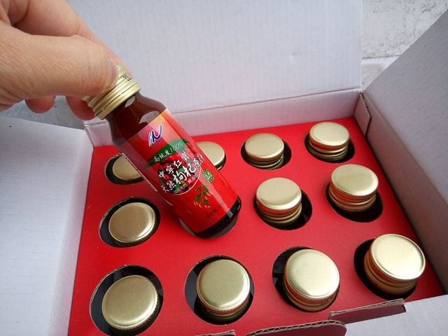 女人知己試用大隊,水伊人中寧紅寶天然枸杞原汁,枸杞汁,枸杞原汁,枸杞多醣,鮮果枸杞汁,寧夏枸杞原汁,豐富的胡蘿蔔素,多種維生素和鈣,玉米黃素,枸杞100%萃取,不添加防腐劑,調節生體機能,滋補強身