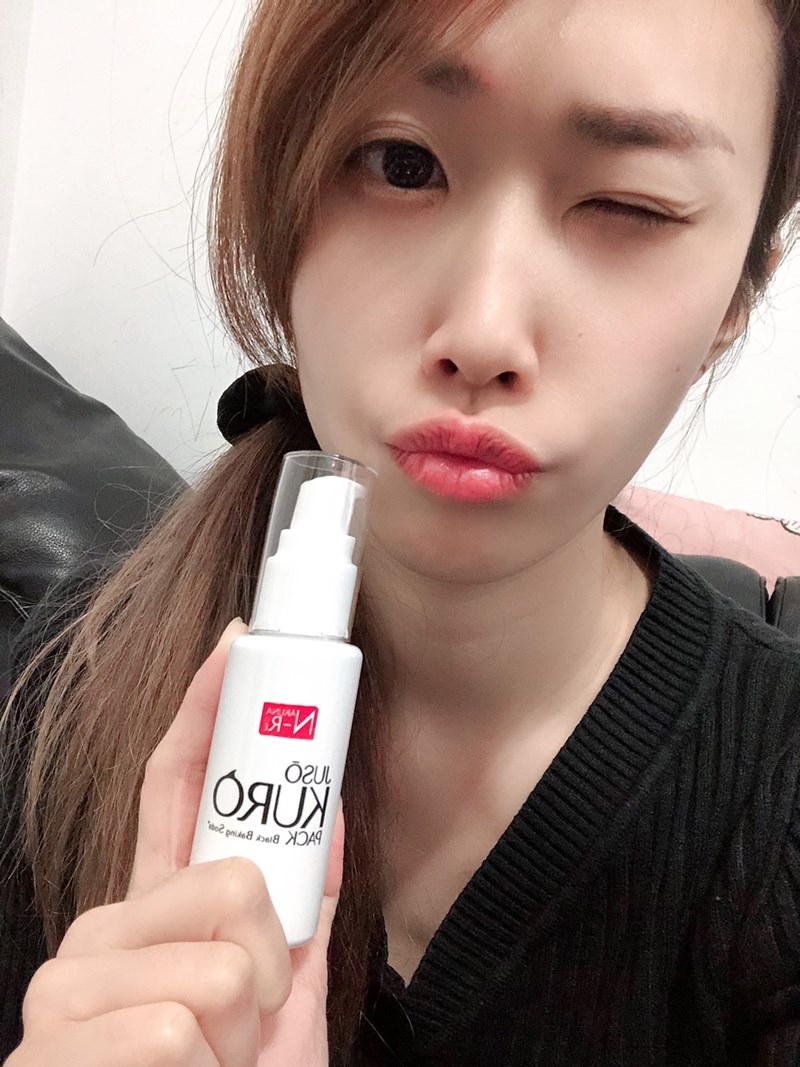 女人知己試用大隊,JUSO KURO PACK 2分鐘去黑頭粉刺泡泡奇蹟鼻膜,碳酸泡泡鼻膜,黑炭凝膠,清除毛孔汙垢,毛孔清潔