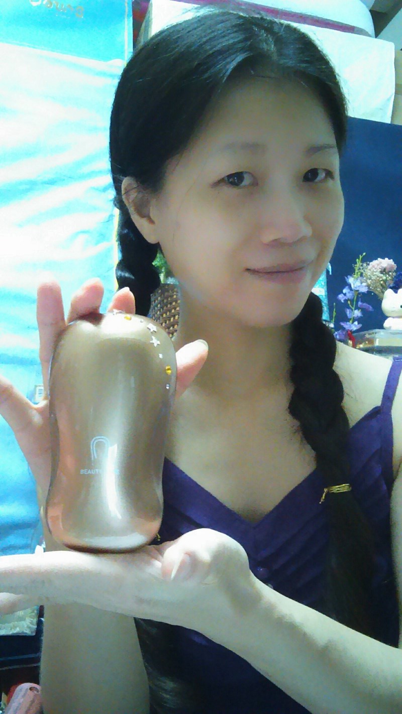 女人知己試用大隊,魔幻奇肌紅光儀,時光密碼,
BeautyCode,紅光儀/紅光機/美容儀/光療機,緊緻,Q彈,膠原自生,非侵入式,無傷口,
居家保養,撫紋,能量直達真皮層