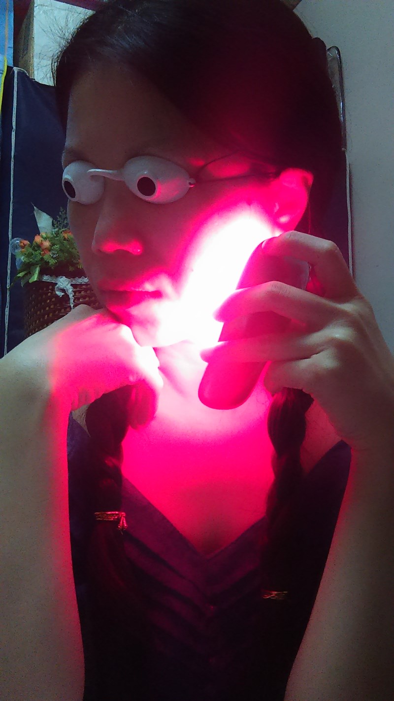 女人知己試用大隊,魔幻奇肌紅光儀,時光密碼,
BeautyCode,紅光儀/紅光機/美容儀/光療機,緊緻,Q彈,膠原自生,非侵入式,無傷口,
居家保養,撫紋,能量直達真皮層