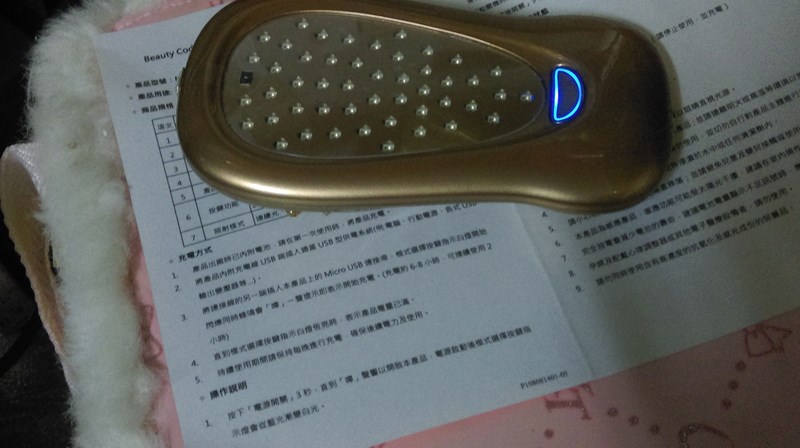 女人知己試用大隊,魔幻奇肌紅光儀,時光密碼,
BeautyCode,紅光儀/紅光機/美容儀/光療機,緊緻,Q彈,膠原自生,非侵入式,無傷口,
居家保養,撫紋,能量直達真皮層