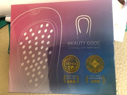 女人知己試用大隊,魔幻奇肌紅光儀,時光密碼,
BeautyCode,紅光儀/紅光機/美容儀/光療機,緊緻,Q彈,膠原自生,非侵入式,無傷口,
居家保養,撫紋,能量直達真皮層