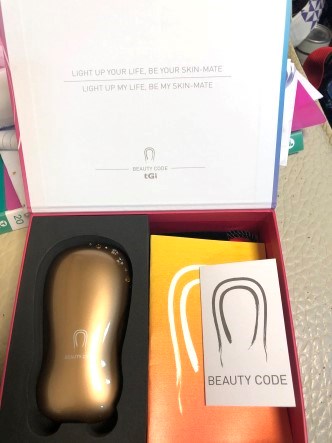 女人知己試用大隊,魔幻奇肌紅光儀,時光密碼,
BeautyCode,紅光儀/紅光機/美容儀/光療機,緊緻,Q彈,膠原自生,非侵入式,無傷口,
居家保養,撫紋,能量直達真皮層