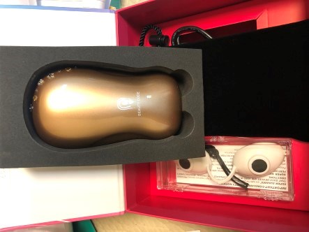 女人知己試用大隊,魔幻奇肌紅光儀,時光密碼,
BeautyCode,紅光儀/紅光機/美容儀/光療機,緊緻,Q彈,膠原自生,非侵入式,無傷口,
居家保養,撫紋,能量直達真皮層