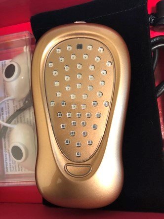 女人知己試用大隊,魔幻奇肌紅光儀,時光密碼,
BeautyCode,紅光儀/紅光機/美容儀/光療機,緊緻,Q彈,膠原自生,非侵入式,無傷口,
居家保養,撫紋,能量直達真皮層