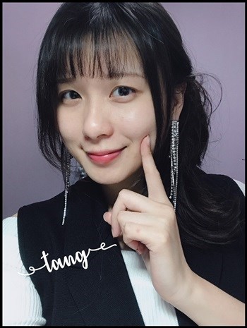 女人知己試用大隊,銀耳多醣活妍晶萃逆時凝沙凍,銀耳萃取,
植萃精華,吉拉索蘆薈萃取,祕魯人蔘根,橄欖葉萃取,
露珠草萃取液,無人工香料,不含酒精,
清爽不黏膩,保濕,柔嫩,光滑,緊實,改善暗沉
