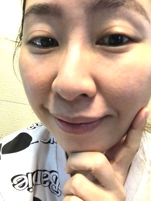 女人知己試用大隊,銀耳多醣活妍晶萃逆時凝沙凍,銀耳萃取,
植萃精華,吉拉索蘆薈萃取,祕魯人蔘根,橄欖葉萃取,
露珠草萃取液,無人工香料,不含酒精,
清爽不黏膩,保濕,柔嫩,光滑,緊實,改善暗沉
